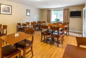 Quality Inn & Suites on the River