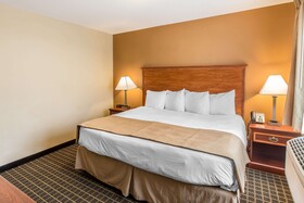 Quality Inn & Suites on the River