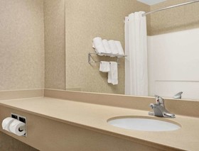 Baymont by Wyndham Golden/Red Rocks