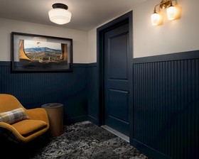 Eddy Taproom And Hotel