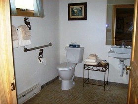 Western Riviera Lakeside Lodging & Events