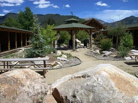 Western Riviera Lakeside Lodging & Events