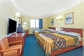 Super 8 by Wyndham Greeley