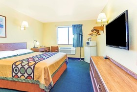 Super 8 by Wyndham Greeley