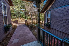 The Outlook Lodge
