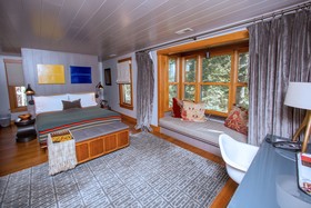 The Outlook Lodge