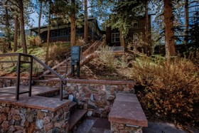 The Outlook Lodge
