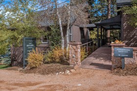The Outlook Lodge