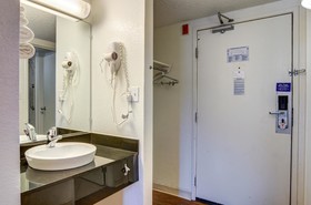 Motel 6 Denver South - South Tech Center