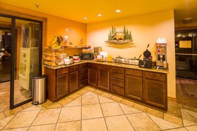 Alpine Inn & Suites