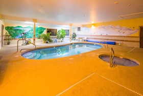 Alpine Inn & Suites