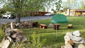 Long Holiday Motel