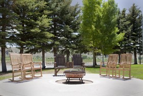 The Inn at Tomichi Village