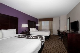 La Quinta Inn & Suites by Wyndham Henderson-Northeast Denver