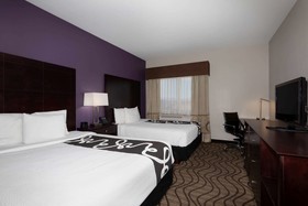 La Quinta Inn & Suites by Wyndham Henderson-Northeast Denver