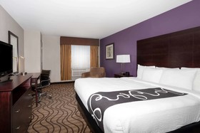 La Quinta Inn & Suites by Wyndham Henderson-Northeast Denver