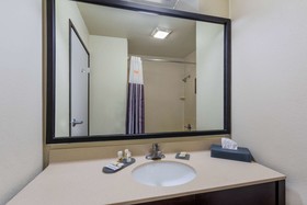 La Quinta Inn & Suites by Wyndham Henderson-Northeast Denver