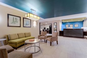 La Quinta Inn & Suites by Wyndham Henderson-Northeast Denver