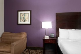 La Quinta Inn & Suites by Wyndham Henderson-Northeast Denver