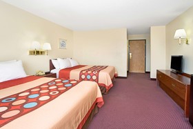 Super 8 by Wyndham Henderson North East Denver
