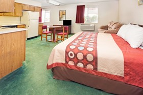 Super 8 by Wyndham Henderson North East Denver