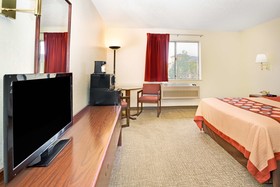 Super 8 by Wyndham Henderson North East Denver