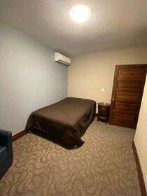 Burge Hotel