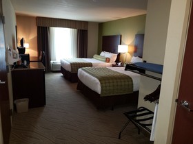 Cobblestone Inn & Suites Holyoke