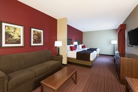 Best Western Plus Hudson Hotel & Suites