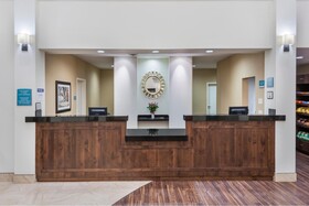 Best Western Plus Hudson Hotel & Suites