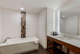 Comfort Suites Loveland