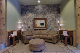 Arapahoe Lodge