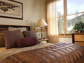 Aspen Ridge Condominiums