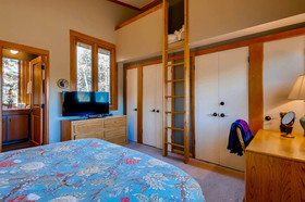 Aspen Ridge Condominiums