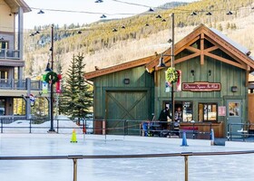 Buffalo Lodge by Summit County Mountain Retreats