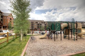 Buffalo Lodge by Summit County Mountain Retreats