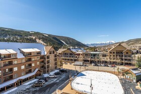Buffalo Lodge by Summit County Mountain Retreats