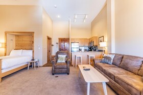 Buffalo Lodge by Summit County Mountain Retreats