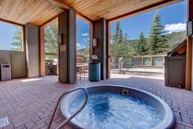 Buffalo Lodge by Summit County Mountain Retreats