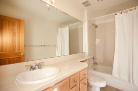 Gateway Mountain Lodge