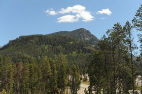 Gateway Mountain Lodge