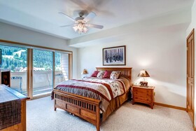 Gateway Mountain Lodge