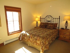 Oro Grande Lodge