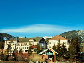 Slopeside Lodge