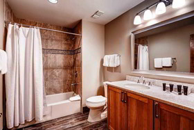 Slopeside Lodge