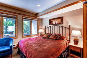 Slopeside Lodge
