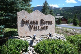 Snake River Village by Summit County Mountain Retreats