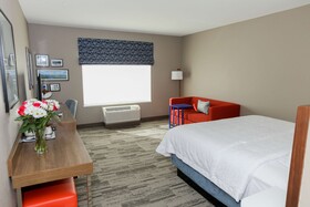 Hampton Inn & Suites Lafayette Medical Center