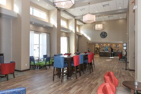 Hampton Inn & Suites Lafayette Medical Center