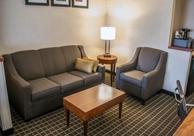 Comfort Suites Lakewood - Denver